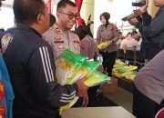 Polres Sukoharjo Salurkan Beras SPHP dari Bulog 132 Ton, Ratusan Warga Rela Antri