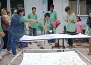 Universitas Sahid Surakarta Latih Puluhan Difabel Membuat Batik Ciprat