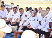Di Desa Gentan Bendosari, Gubernur Jateng dan Bupati Sukoharjo Panen Raya