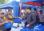 Di Rembang, Lontong Tuyuhan Laris Manis di Acara Peringatan Hari Koperasi Nasional Ke-79
