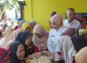 Bupati Pantau Pelaksanaan Pasar Murah di Brangsong