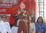 Ribuan Warga Padati Karnaval Kemerdekaan RI di Weleri