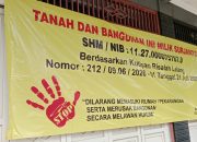 Klaim Sah Secara Hukum, Bangunan Milik Jayus Disegel Pemenang Lelang